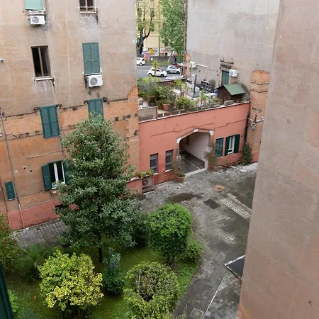 Vatican Court * Roma