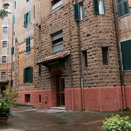 Vatican Court Lejlighed *